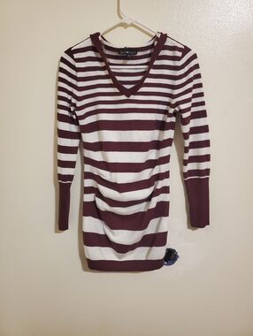 V neck sweater